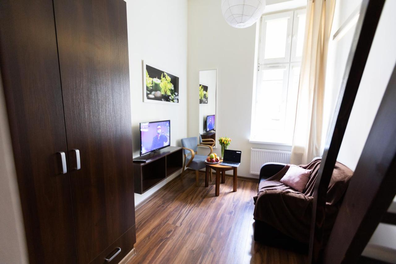 Salve Station Aparthotel Krakkó Kültér fotó