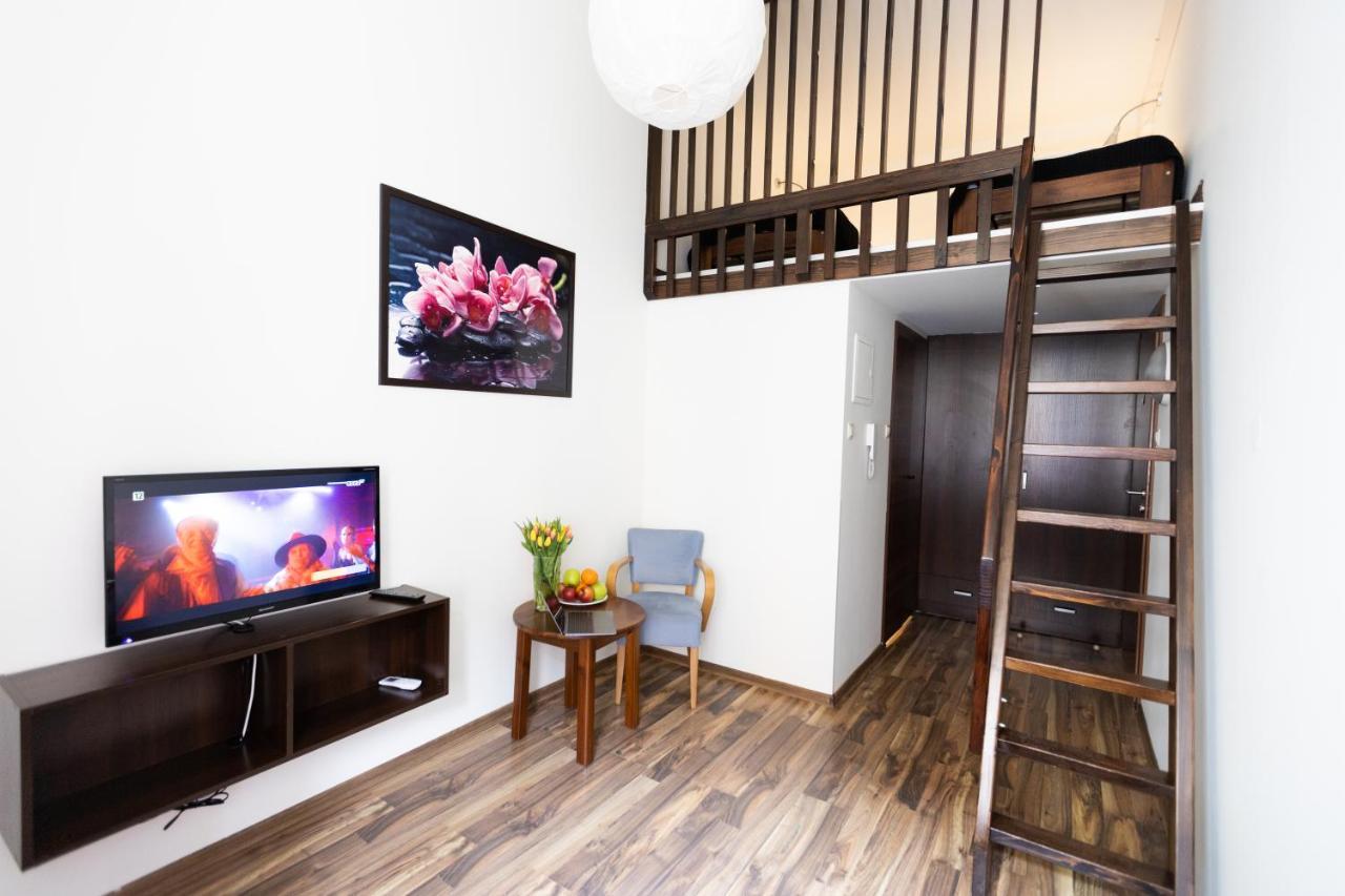 Salve Station Aparthotel Krakkó Kültér fotó