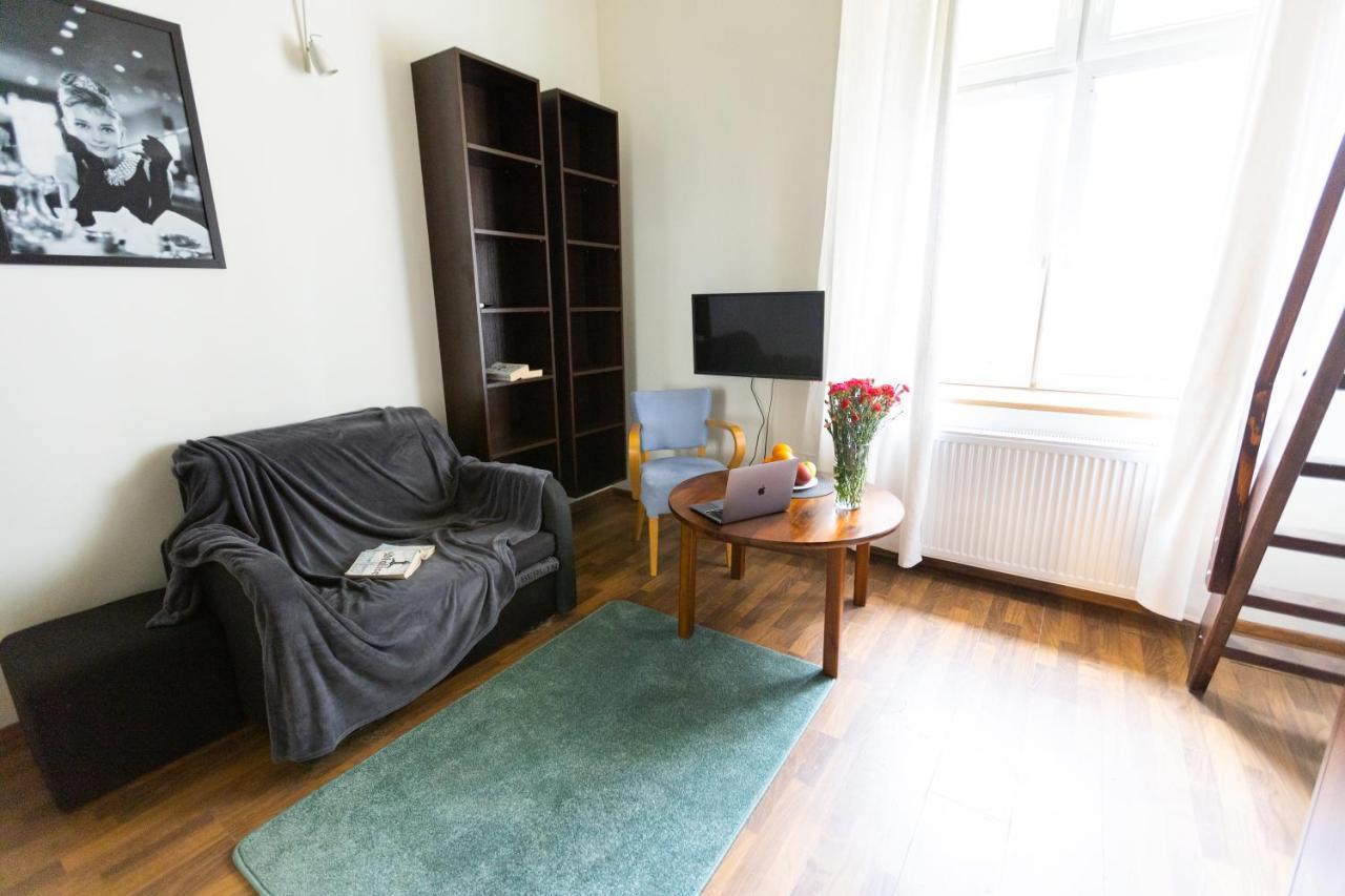 Salve Station Aparthotel Krakkó Kültér fotó