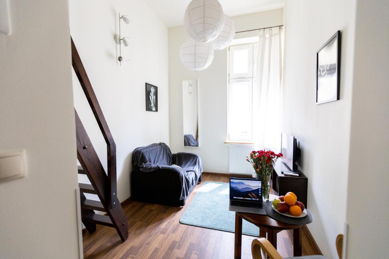 Salve Station Aparthotel Krakkó Kültér fotó
