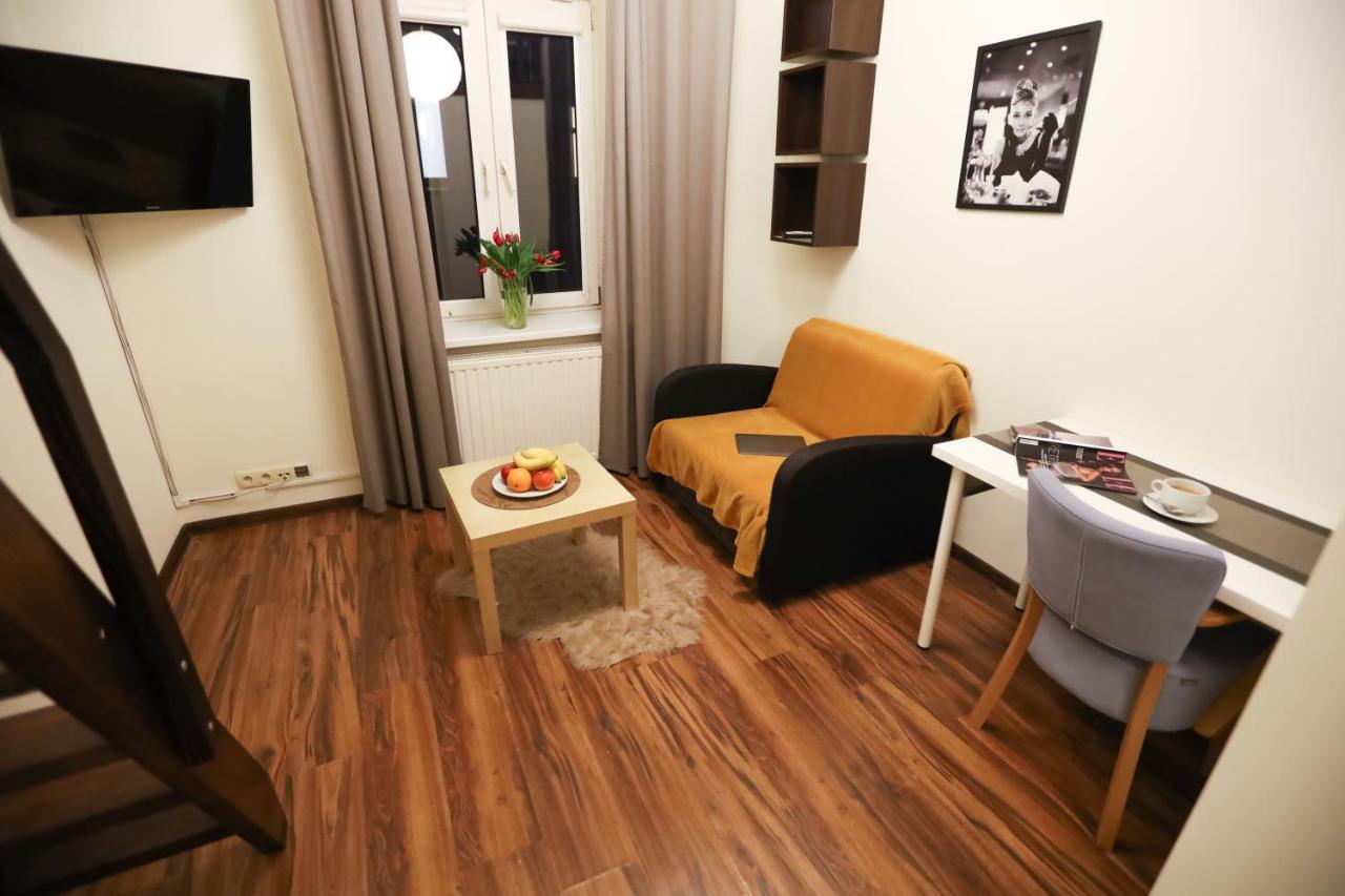 Salve Station Aparthotel Krakkó Kültér fotó
